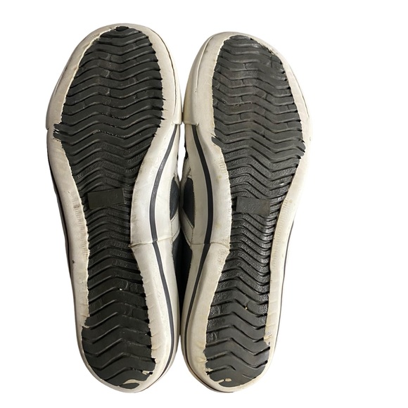 Onitsuka Tiger Men's Gray Low Top Leather Sneakers - Picture 7 of 8